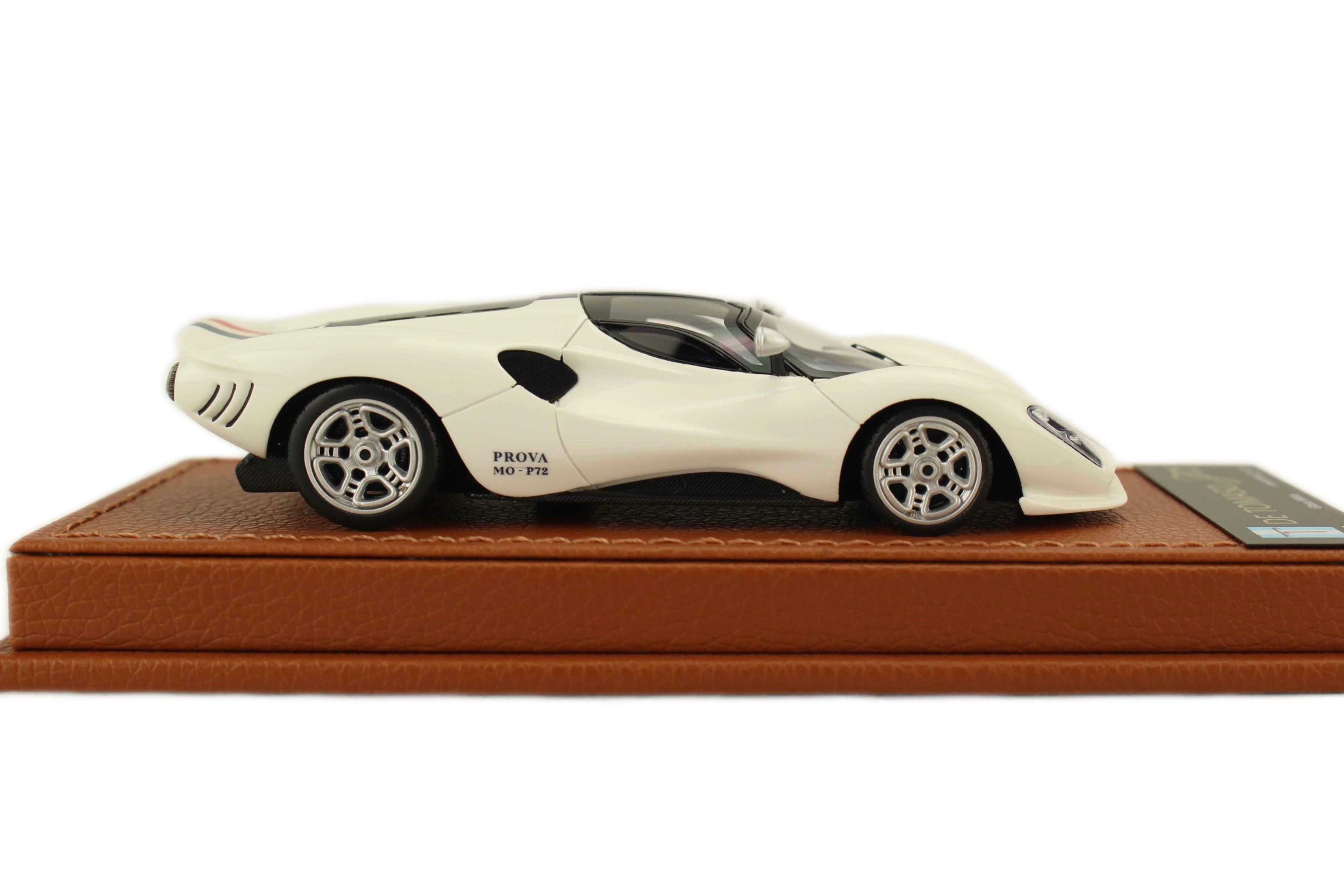 PEAKO 1:43 De Tomaso P72 2020