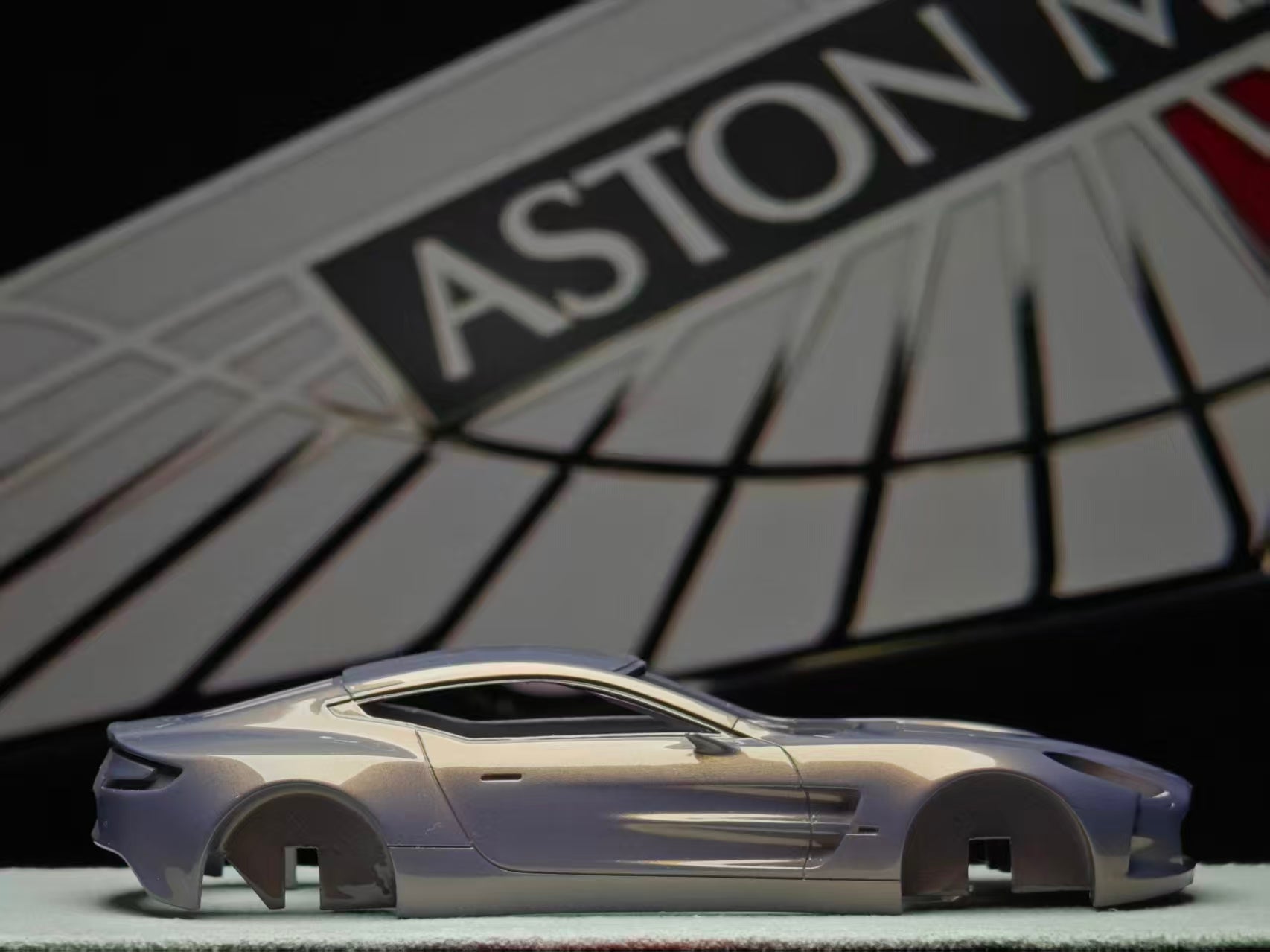 Pre-order] [Exclusive] FIGART MODEL 1:43 Aston Martin One-77
