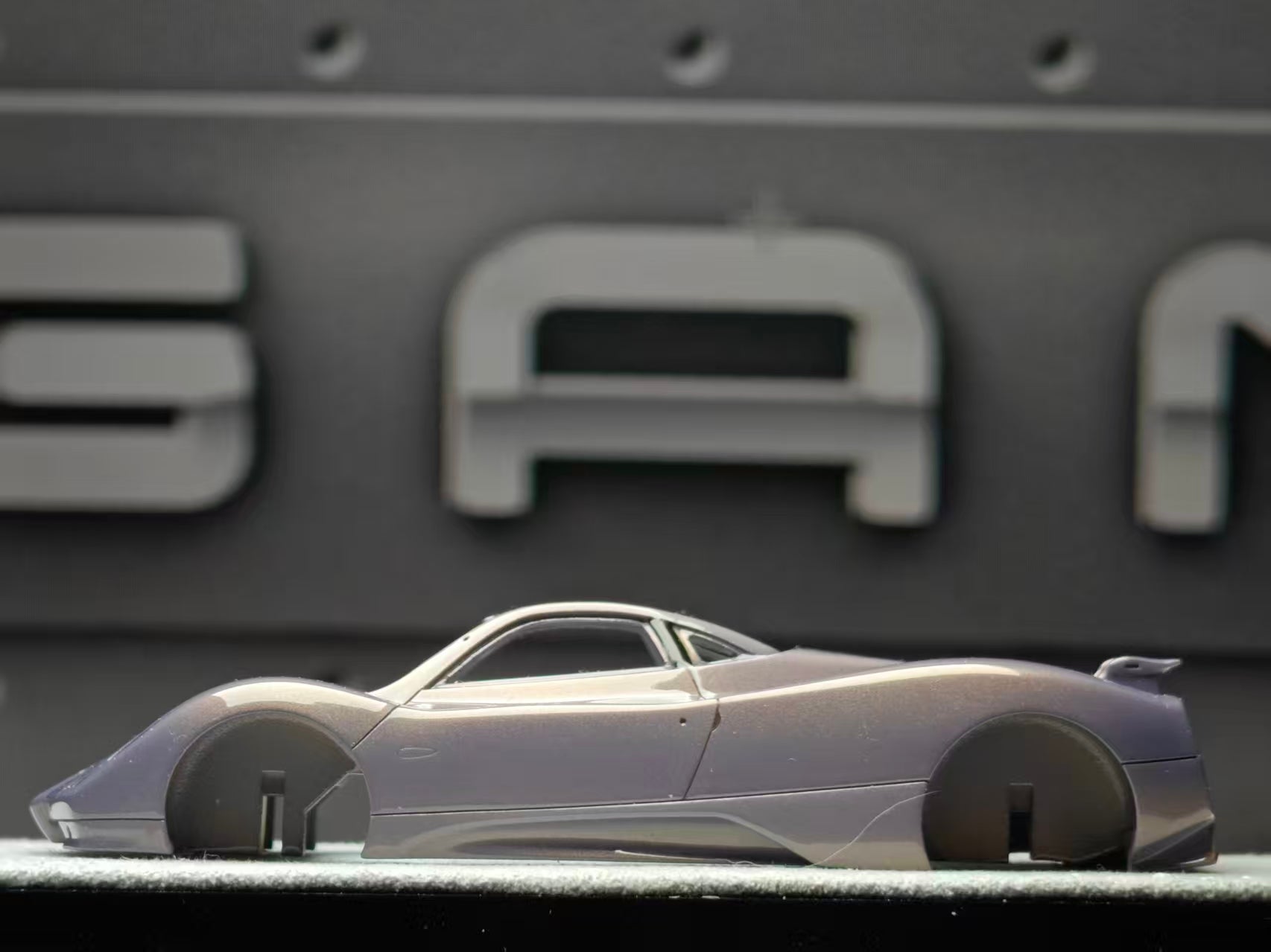 [Pre-order] [Exclusive] FIGART MODEL 1:43 Pagani Zonda C12-S - Legend Series - Solar Bronze