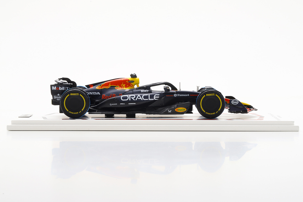 [Pre-order] SPARK 1:43 Oracle Red Bull Racing RB21 No.1 Belgian GP 2025 – Max Verstappen - SP770