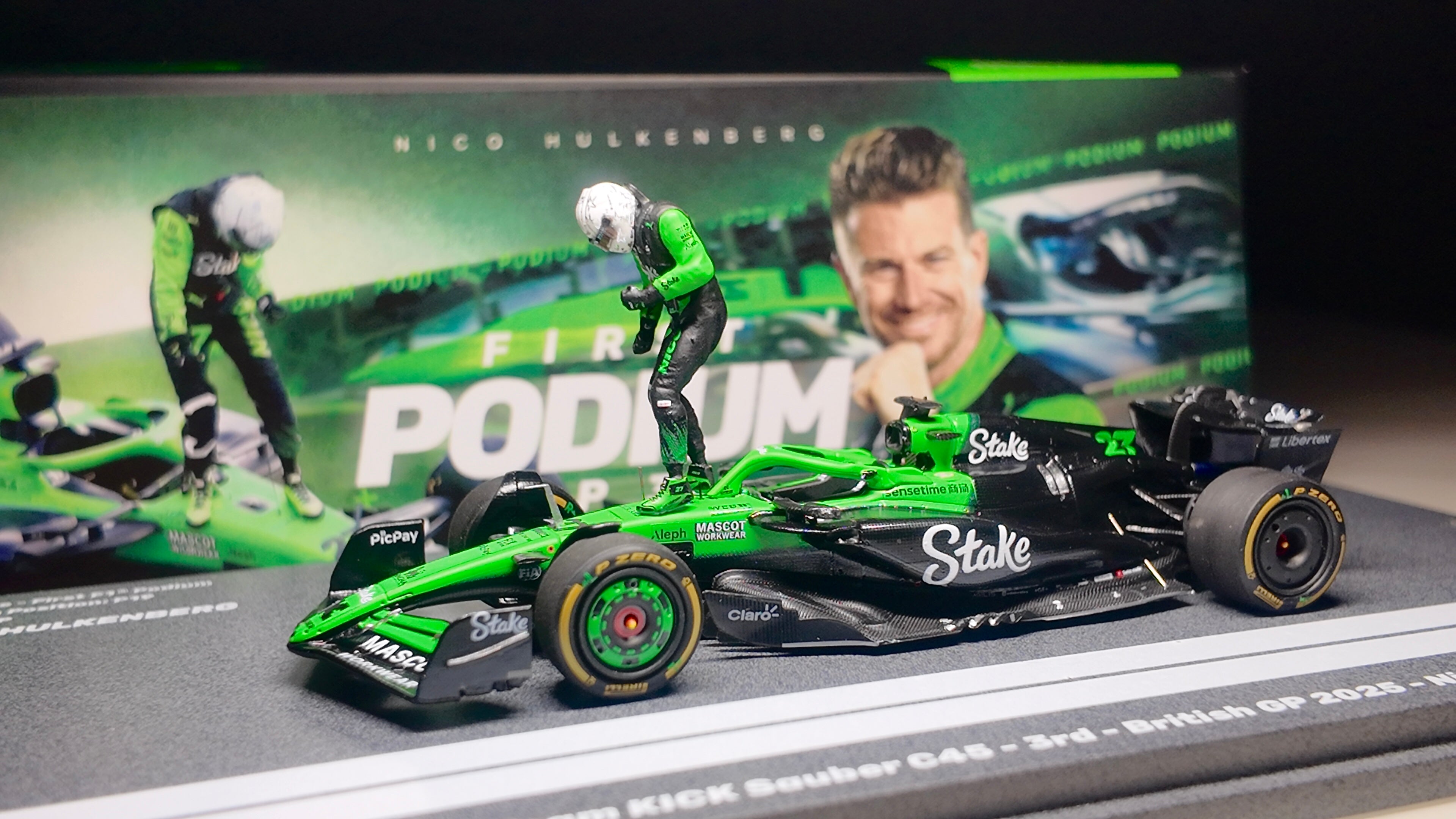 Pre-order] SPARK 1:43 Stake F1 Team Sauber C45 - 3rd - 2025